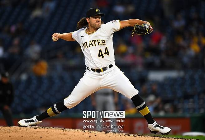 ▲ 폰세는 이전의 모습과는 완전히 달라졌다는 평가를 받으며 성공적인 계약을 마쳤고, 내년 성적 예상도 비교적 호의적이다