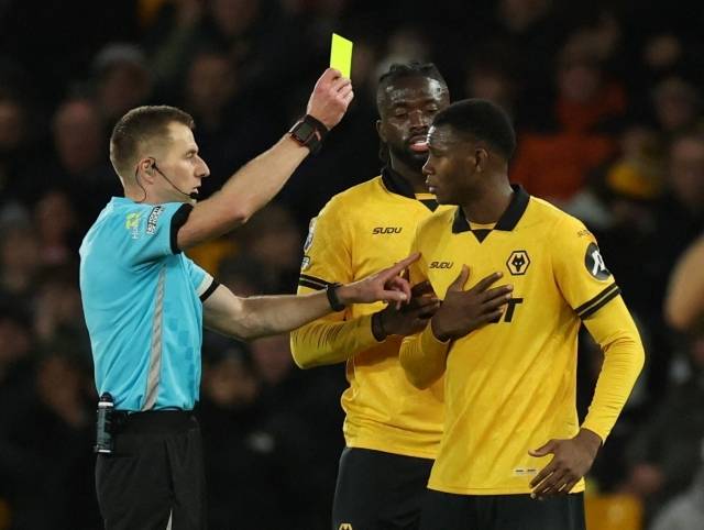 모스케라의 핸드볼 파울, 울버햄튼의 4번째 실점으로 이어지고 말았다. 사진=REUTERS=연합뉴스