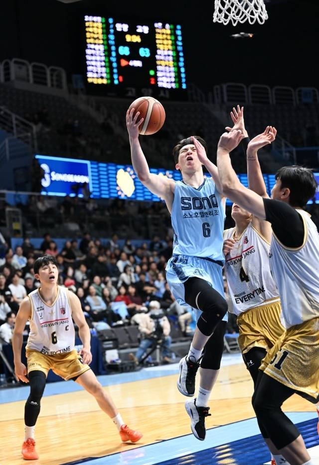 이정현은 13개의 자유투를 성공했으나 야투 난조(2/13)가 아쉬웠다. 사진=KBL 제공