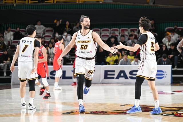 아셈 마레이는 21점 10리바운드 11어시스트 6스틸, 트리플더블과 함께 최고의 존재감을 보였다. 사진=EASL 제공