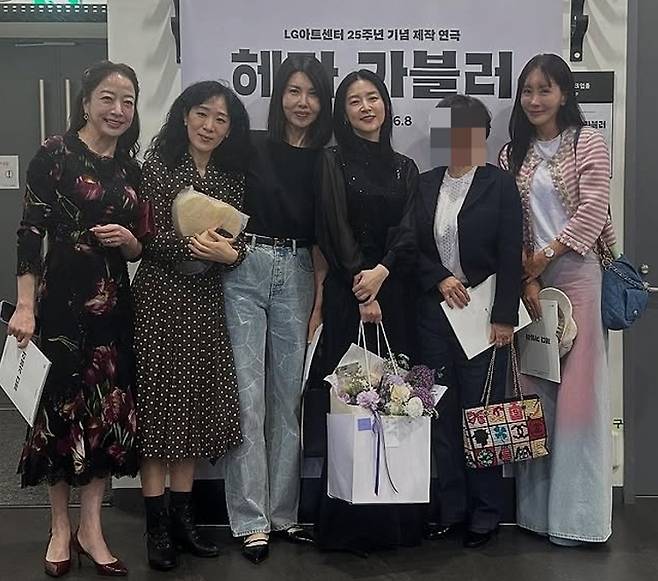 (왼쪽부터) 노현정, 백지원, 백지연, 이영애, 김정은. 김정은 인스타그램