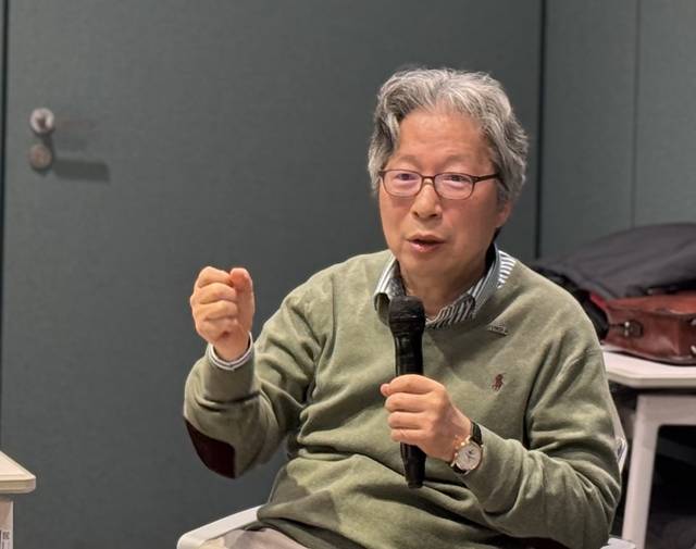 고규영 기초과학연구원(IBS) 혈관연구단 단장이 10일 한국과학기자협회가 주관한 '과학미디어아카데미'에서 '치매를 막는 뇌 청소법'을 주제로 발표하고 있다. 강민성 기자.