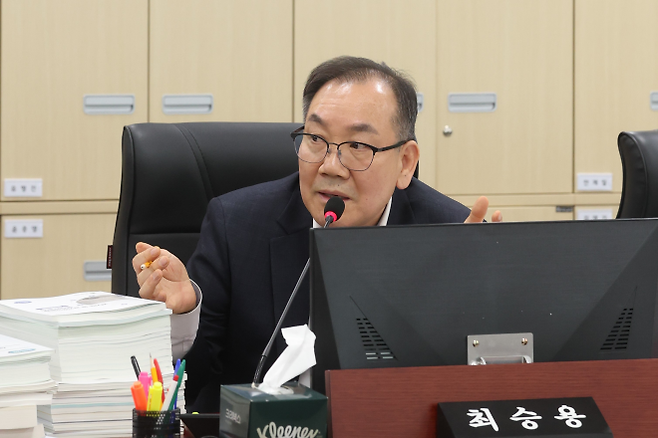 최승용 의원이 9일 2026년도 경기도 예산안 심사에서 질의하고 있다.(사진=경기도의회)