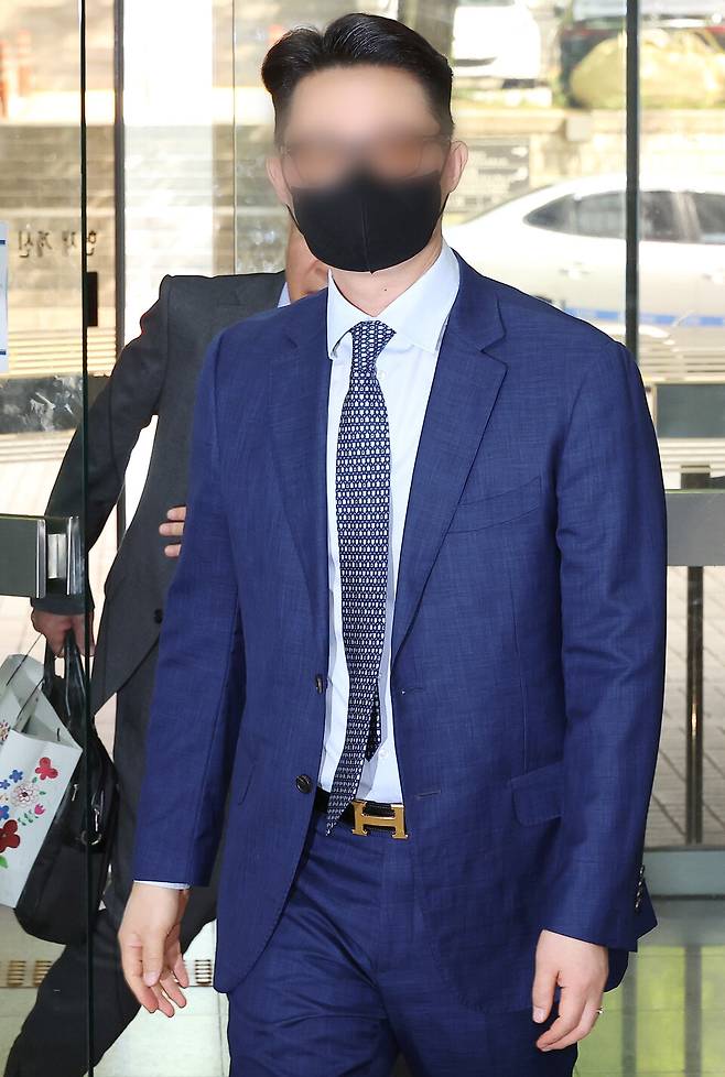 지난 7월30일 영장실질심사를 받기 위해 서울중앙지법에 출석하는 통일교 전 세계본부장 윤영호씨 자료사진. ⓒ연합뉴스