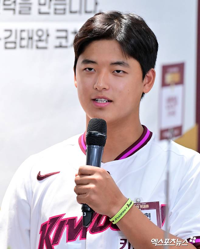 지난 9월 2026 KBO신인드래프트에서 전체 1순위로 키움 히어로즈에 지명된 박준현. 최근 학교 폭력 가해 행위가 인정되면서 논란이 되고 있다. 사진 엑스포츠뉴스 DB