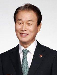 권오을 국가보훈부 장관