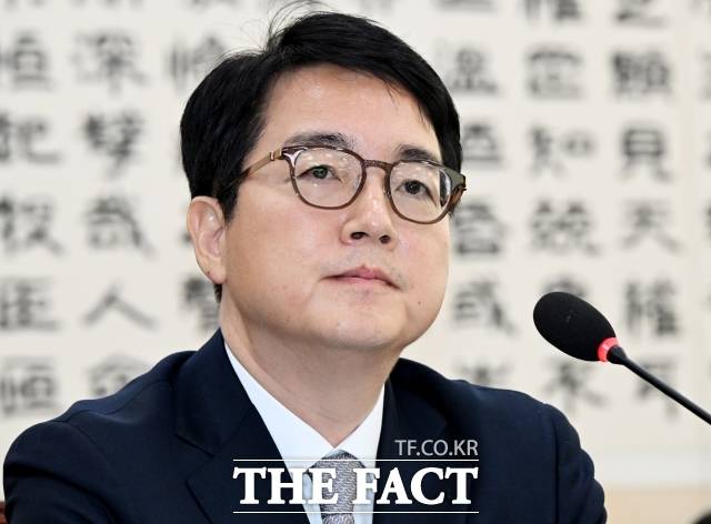 내란 사건을 수사하는 조은석 특별검사팀이 11일 심우정 전 검찰총장을 피고발인 신분으로 출석시켰다. /배정한 기자