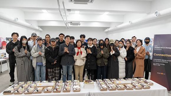 동국대 WISE캠퍼스 디자인미술학과 중문과정 전시 '2nd Connection'이 열리고 있다. [사진=동국대 WISE캠퍼스]