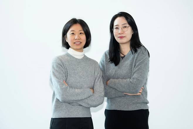 왼쪽부터 SBS 'TV동물농장' 유혜승 PD, 이윤주 작가/사진=SBS