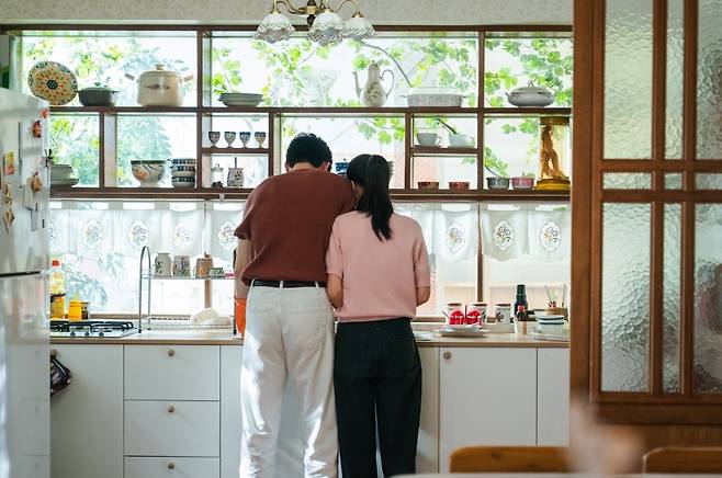 왼쪽부터 장기용, 안은진 /사진=SBS '키스는 괜히 해서!'