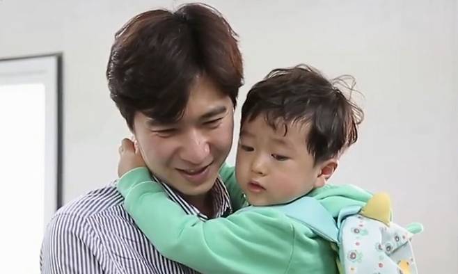 ‘슈퍼맨이 돌아왔다’ 출연 당시 고지용과 승재 모습. 유튜브 채널 ‘KBS Entertain’ 캡처