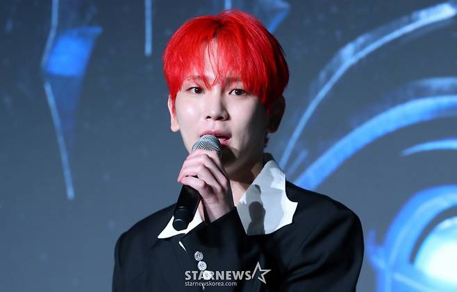 [서울=뉴시스] 김혜진 기자 = 그룹 샤이니 키가 11일 오후 서울 광진구 풀만 앰배서더 서울 이스트폴에서 열린 세 번째 정규앨범 'HUNTER(헌터)' 발매 기념 기자간담회에서 인사말을 하고 있다. 2025.08.11. jini@newsis.com /사진=김혜진