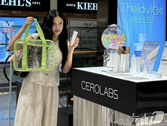 화장픔 업체 세로랩스를 운영 중인 조국 조국혁신당 대표의 딸 조민 씨. 조씨는 전자상거래법 위반, 식품위생법 위반 등의 이유로 고발됐지만 각각 불송치, 무혐의 결정을 받았다. (SNS 갈무리) ⓒ 뉴스1