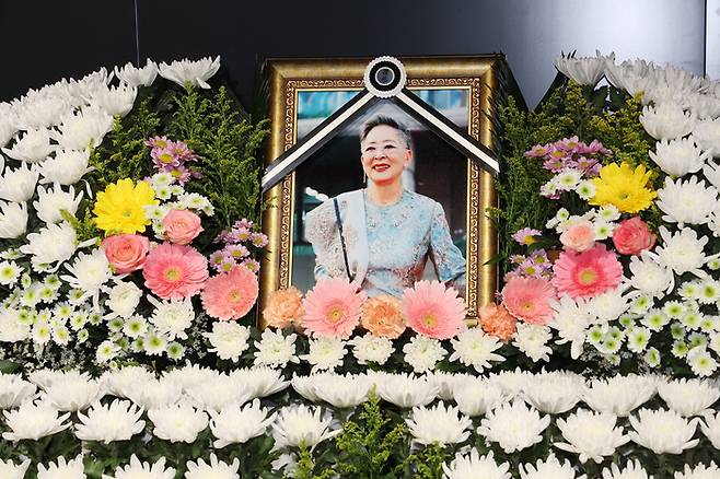 지난 7일 별세한 원로배우 고 김지미를 추모하는 공간이 11일 서울 충무로 서울영화센터에 마련돼 있다. 연합뉴스