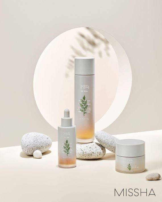 미샤(MISSHA) 타임 레볼루션 개똥쑥 라인 [출처=에이블씨엔씨 홈페이지]