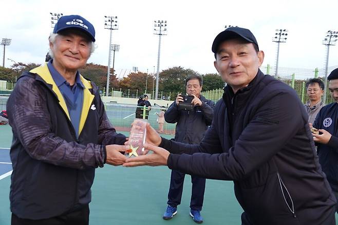 73세의 고한봉님이 65세부 우승