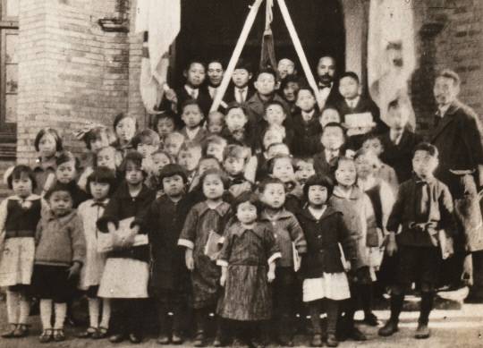 1925년 상하이 인성학교 졸업 기념식.사진=한국독립운동인명사전