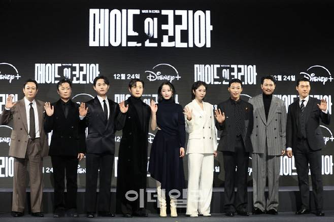 왼쪽부터 배우 박용우, 노재원, 강길우, 정성일, 원지안, 서은수, 우도환, 정우성, 현빈(사진=이영훈 기자)