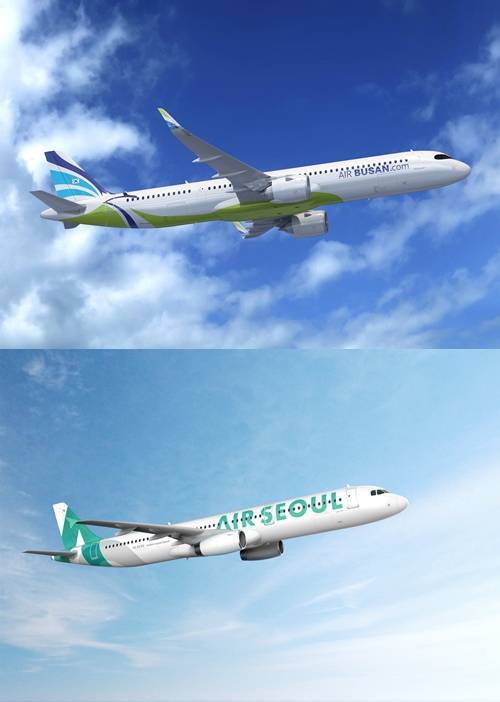 가덕도허브공항시민추진단 등 9개 시민단체는 "대한민국 제2 도시인 부산에는 이제 더 이상 지역 거점 항공사가 없다"며 "정부의 잘못된 항공 정책과 부산시의 미흡한 대응으로 에어부산을 지킬 골든타임을 놓친 결과, 에어부산은 결국 대한항공에 편입됐다"고 주장했다. /에어서울·에어부산