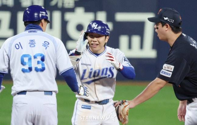 삼성 김지찬(가운데). /사진=김진경 대기자