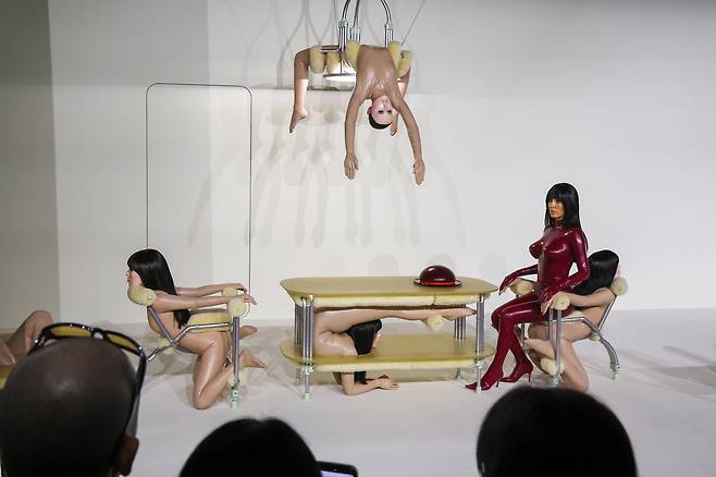 Bianca Censori, an architect and wife of American rapper Ye formerly known as Kanye West, presents her debut performance art piece, “Bio Pop (The Origin),” in eastern Seoul on Dec. 11. [NEWS1]