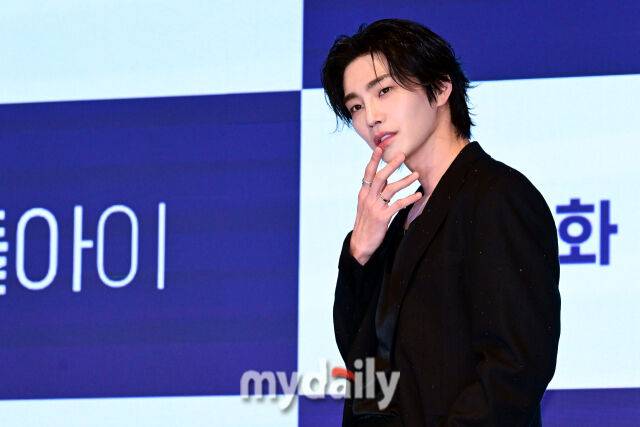 2025년 12월 16일 오후 서울 구로구 신도림 디큐브시티에서 진행된 지니TV 드라마 '아이돌아이' 제작발표회에서 김재영이 포즈를 취하고 있다. / 곽경훈 기자 (kphoto@mydaily.co.kr)