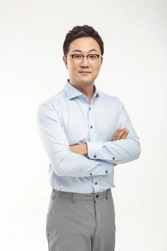 성우 안지환. 크리오스엔터테인먼트