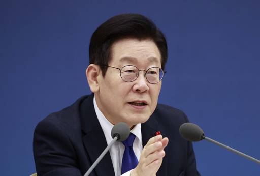 이재명 대통령이 16일 정부세종컨벤션센터에서 열린 문화체육관광부(국가유산청)·국민권익위원회 업무보고에서 발언하고 있다. /연합뉴스