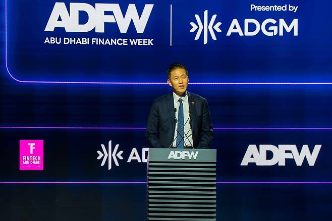Hanwha Life Insurance Chief Global Business Officer Kim Dong-wook speaks at Abu Dhabi Finance Week in the United Arab Emirates on Dec. 10. (Hanwha Life Insurance)