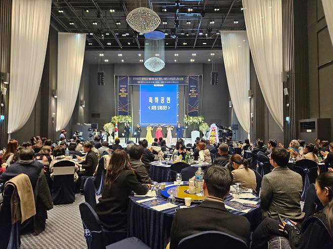 메세나로 잇는 아트브릿지 감사제 현장. 충북문화재단 제공