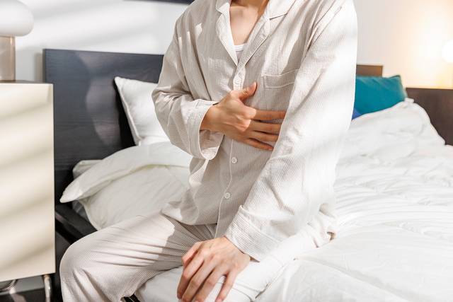 연말 송년회와 각종 모임으로 술자리를 마친 후 피로와 황달 등이 느껴진다면 알코올성 간질환을 확인해야 한다. 사진은 기사의 특정 사실과 관련 없음. 클립아트코리아