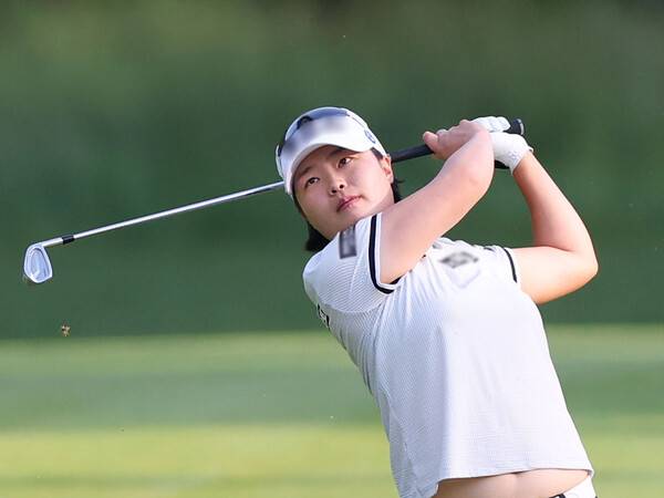 한국여자프로골프(KLPGA) 2부 투어 동계 시즌 'KLPGA 2025-26 드림 윈터투어' 중 첫 대회인 대만 모바일 레이디스 오픈 우승 경쟁에 뛰어든 정슬기 프로. 사진제공=KLPGA (사진을 무단으로 사용하지 마십시오.)