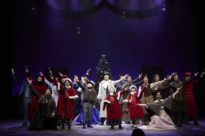 A scene from the ongoing musical "Christmas Carol" at the Sejong Center for the Performing Arts in Jongno District, central Seoul [SEJONG CENTER FOR THE PERFORMING ARTS]
