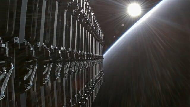 우주 궤도에 배치될 예정인 스페이스X 스타링크 위성 (사진=스페이스X)