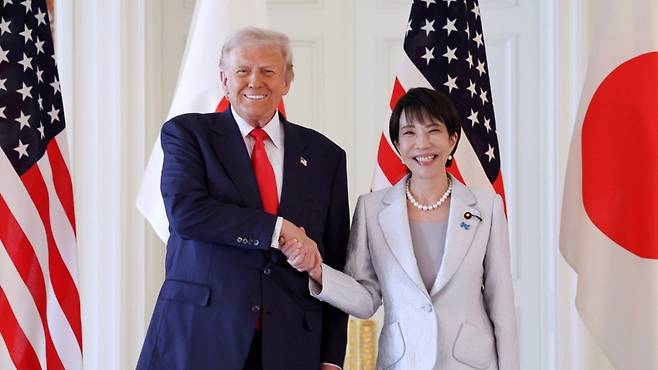 지난 10월 도쿄에서 만난 트럼프 미국 대통령과 다카이치 일본 총리 [연합뉴스/EPA 제공]