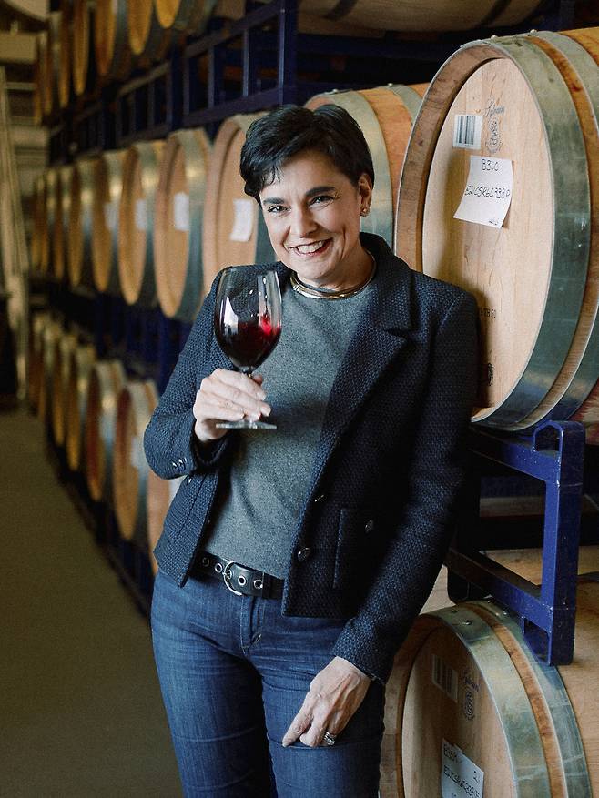 생 수페리 CEO Emma Swain. 홈페이지