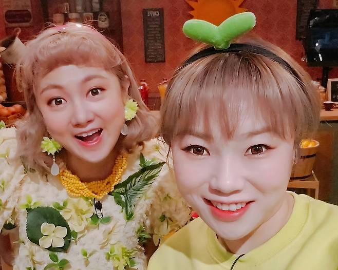 방송인 박나래(왼쪽)씨와 유튜버 입짧은햇님. 입짧은햇님 사회관계망서비스(SNS) 캡처