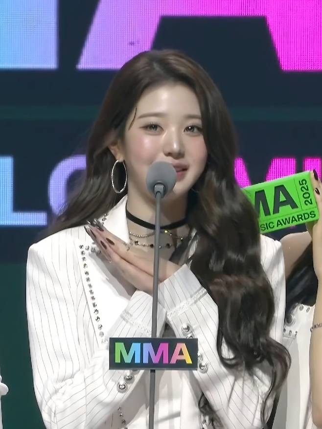 아이브/ 사진='MMA2025' 방송 캡처