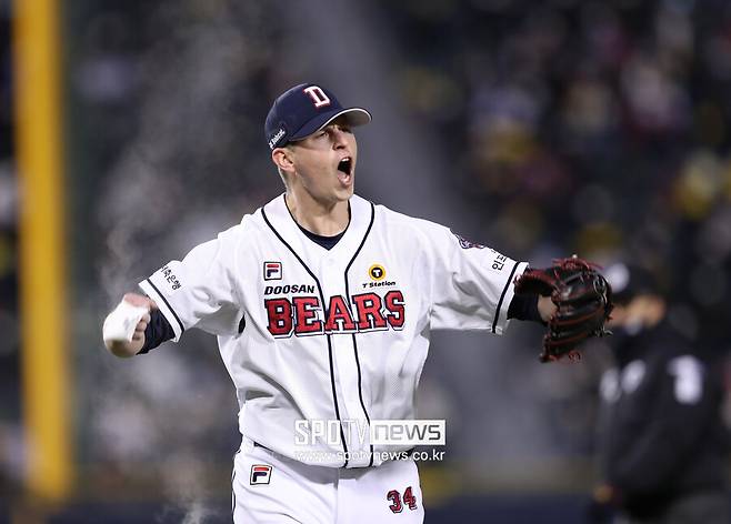 ▲ 2020년 두산에서 뛰었던 크리스 플렉센은 최근 두산과 계약하고 KBO리그 무대로 돌아왔다 ⓒ스포티비뉴스DB