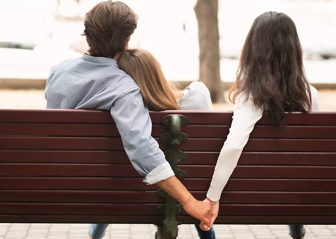 불륜을 저지르는 사람들은 범죄자와 비슷한 사고방식을 보인다는 분석 결과가 나왔다. (사진=게티이미지뱅크)