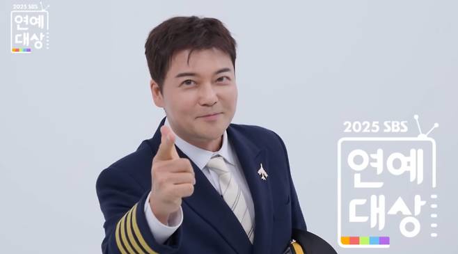 '2025 SBS 연예대상' 후보와 MC 전현무, SBS