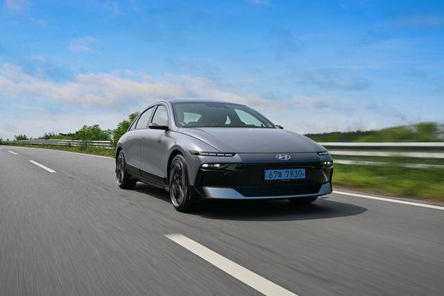 3년 만에 업그레이드돼 돌아온 전기차 '더 뉴 아이오닉6'. 현대자동차 제공