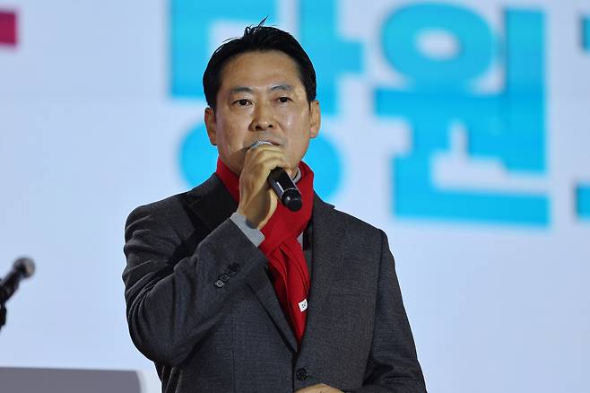 장동혁 국민의힘 대표가 지난 19일 청주 오스코에서 열린 충북도당 당원 교육 행사에 참석해 축사하고 있다. 연합뉴스