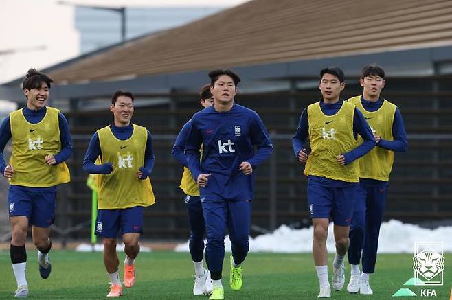 [서울=뉴시스] 이민성 감독이 이끄는 22세 이하(U-22) 축구 대표팀. (사진=대한축구협회 제공) *재판매 및 DB 금지