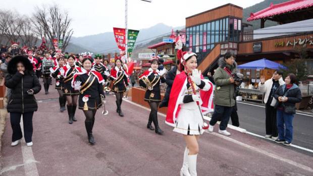 마칭밴드 퍼레이드.사진=봉화군 제공