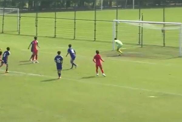 대한민국 U-15 대표팀 정우진 한-일전 세번째 골 장면. 중계화면