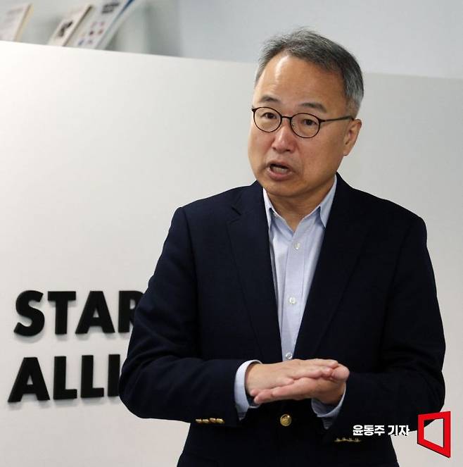 이기대 스타트업얼라이언스 센터장이 지난달 26일 아시아경제와 인터뷰를 하고 있다. 윤동주 기자
