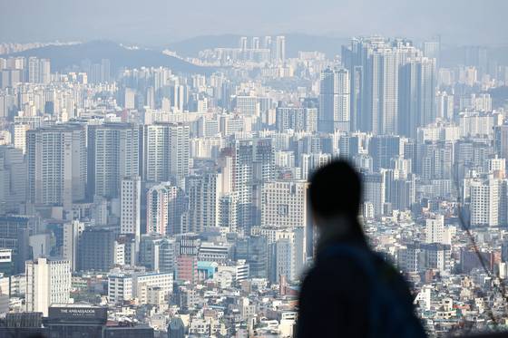 남산에서 바라본 서울 시내 아파트 단지 모습. 김종호 기자