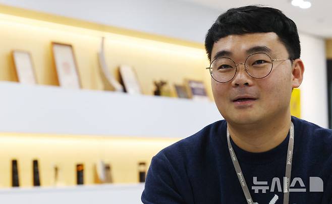 [서울=뉴시스] 박주성 기자 = 이영학 파이오링크 사이버위협분석 팀장이 지난 18일 서울금천구 파이오링크 본사에서 뉴시스와 인터뷰를 하고 있다. 2025.12.22. park7691@newsis.com