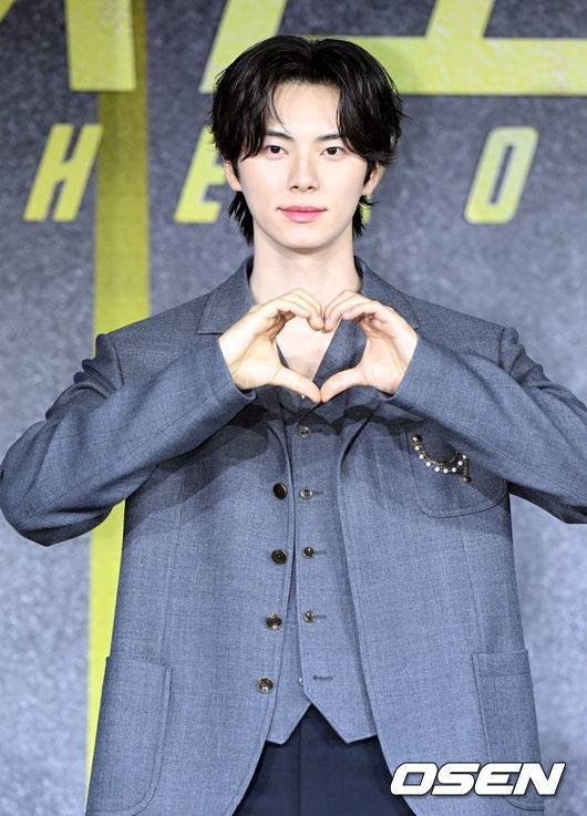 [OSEN=조은정 기자]넷플릭스 드라마 '캐셔로' 제작발표회가 22일 오전 서울 강남구 웨스틴 서울 파르나스에서 열렸다.